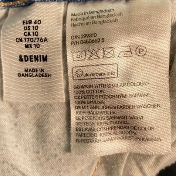 & Denim Overall Shorts Women's 10 Distressed Light Wash Denim Casual Y2K Comfy - Picture 3 of 15